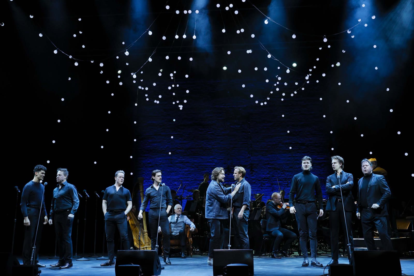 The orchestra and company of Carousel: A Concert