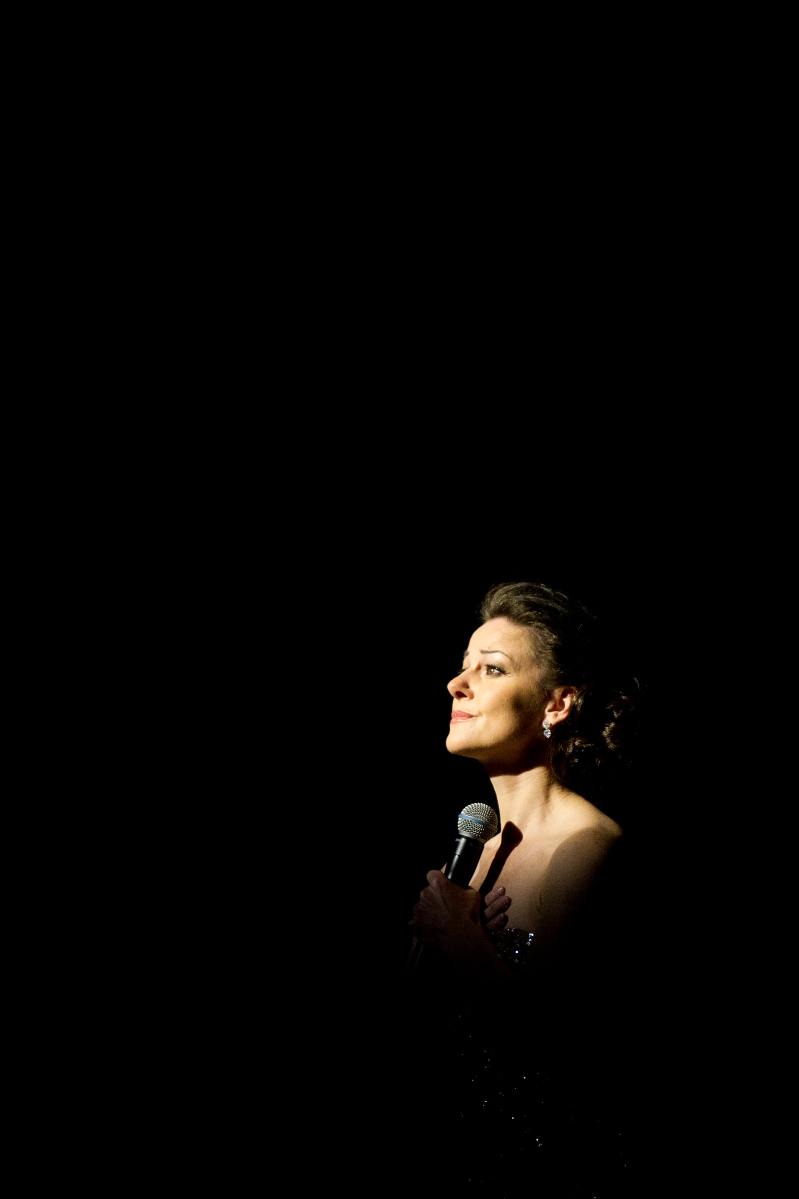 Ruthie Henshall on stage in Australia